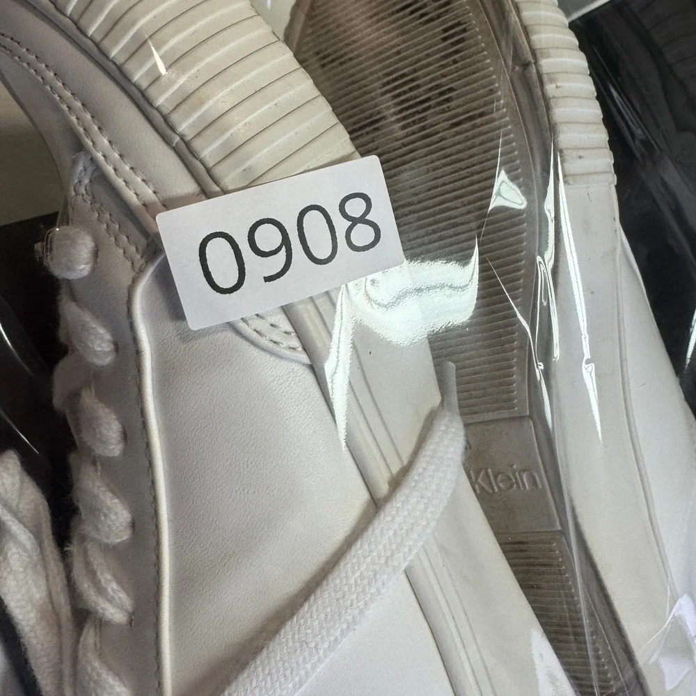 Calvin Klein Womens White CK Logo Low Top Lace Up Sneakers Ribbed Toe Cap 7.5